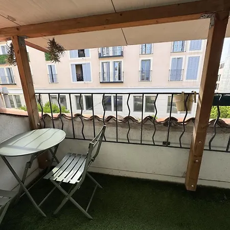 Διαμέρισμα Maison De Quartier Lacan Vieil *