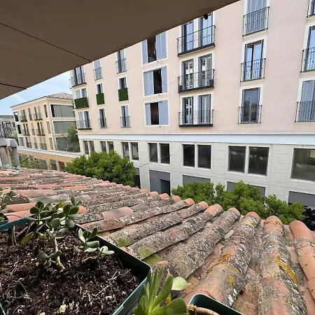 Maison De Quartier Lacan Vieil * Αντίμπ