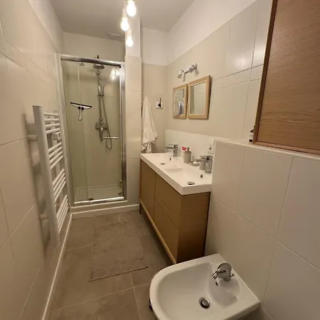 Maison De Quartier Lacan Vieil أنتيب